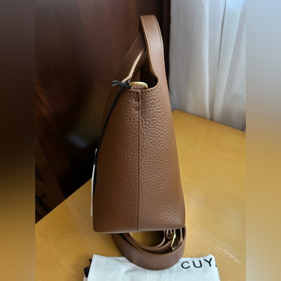 Cuyana Mini System Tote in Dark Chestnut - Picture 4 of 11